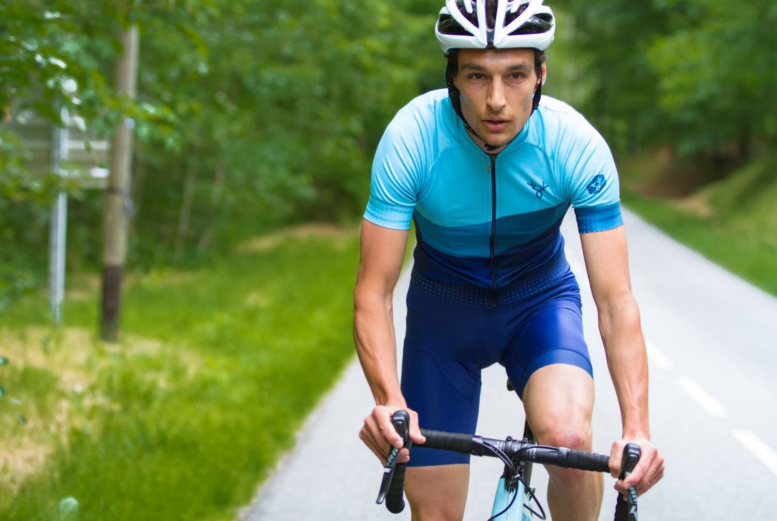 lebram_aubisque_bleu