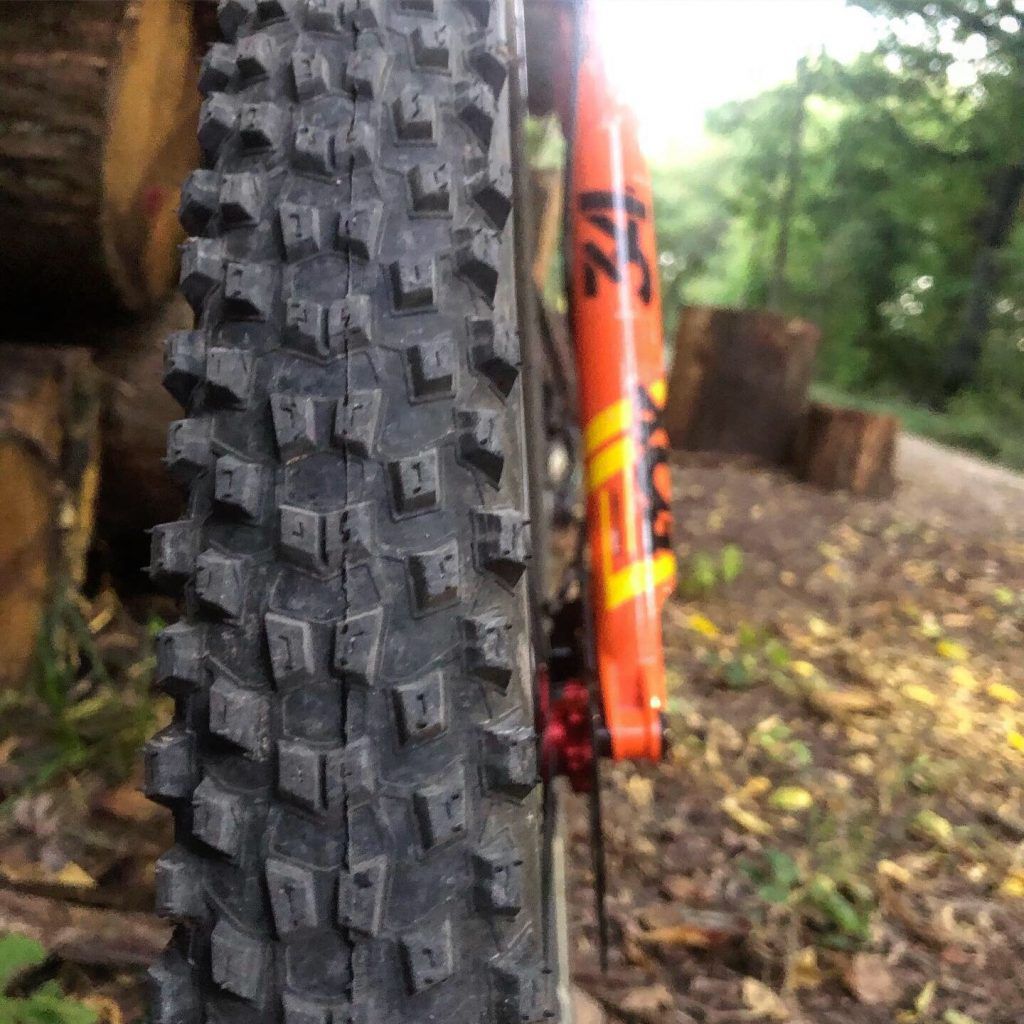 Pneu VTT Pirelli