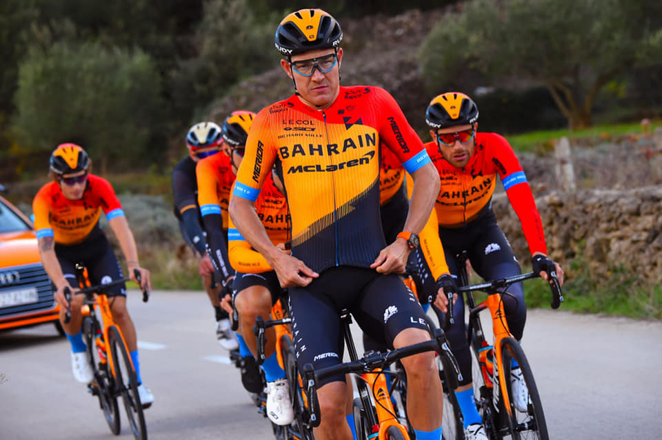 maillot-bahrain-mclaren