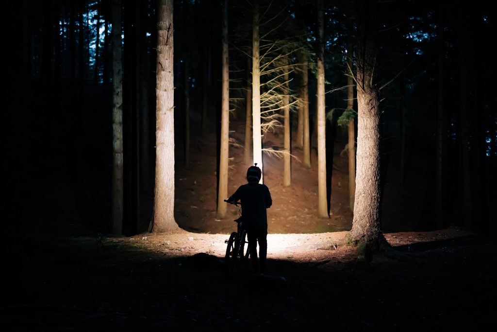 rouler en vélo de nuit