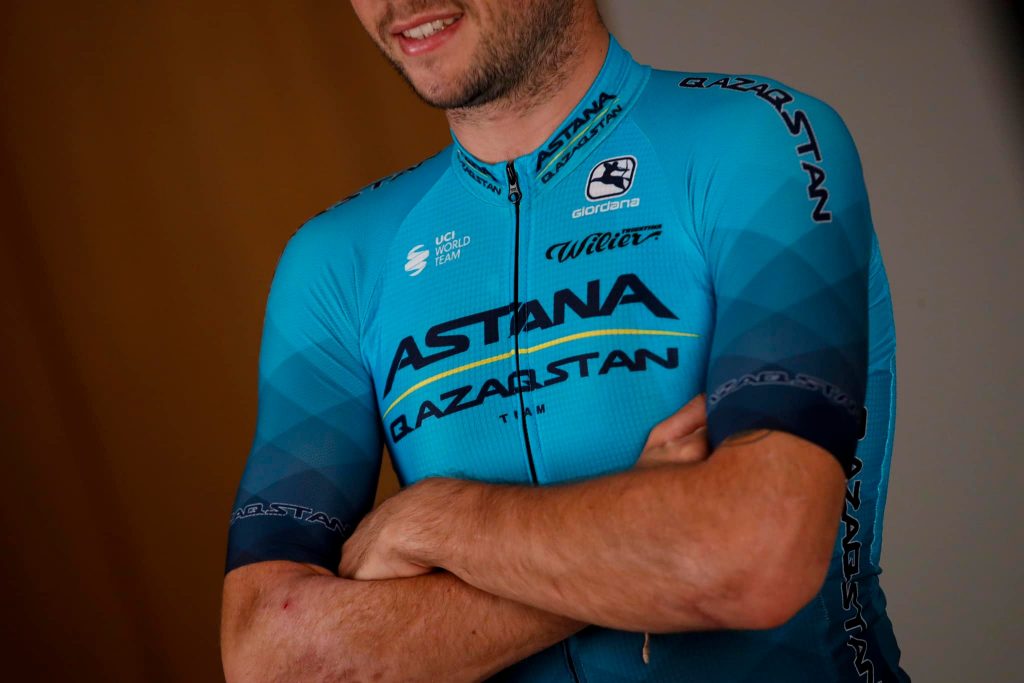 maillot-astana-2023