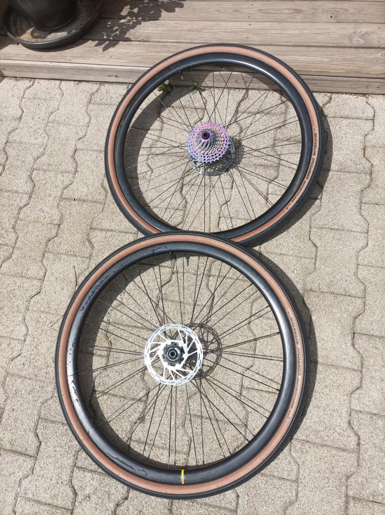 test des Michelin Power Adventure