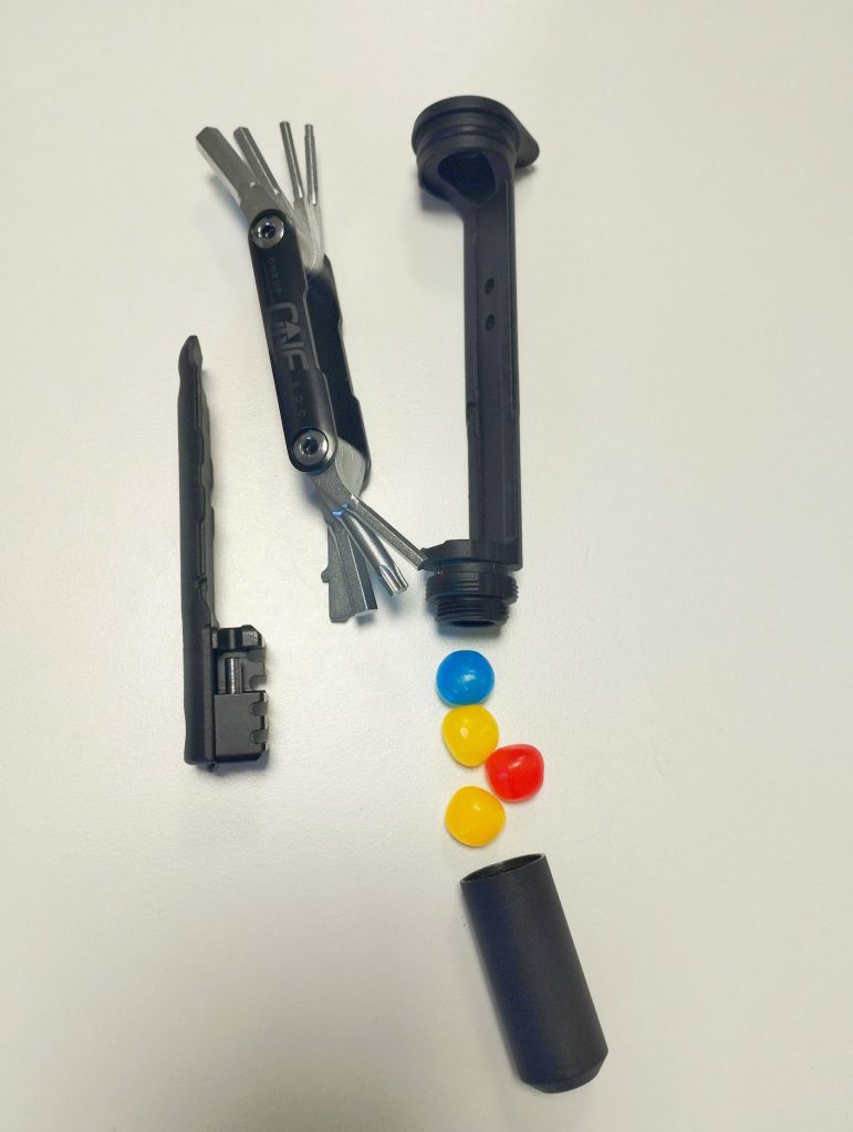 Ouverture du OneUp EDC Tool V2 lors de son test