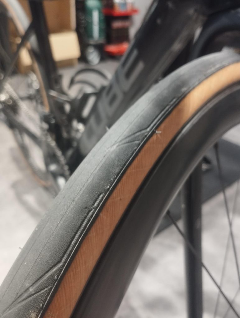 Test des pneus vélo Vredestein Superpasso PRO